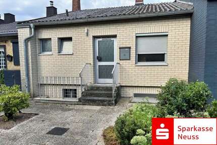 Haus Neuss Furth-Mitte - 4 Zimmer, 92 m&sup2;, 299.000&euro; | Angebot:27088736