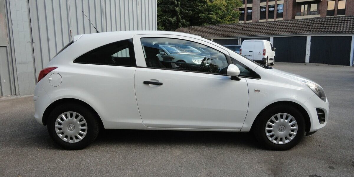 Opel Corsa Selection Klima Kette+TÜV neu S.heft 179.000 km 3.700 &euro; Neuss 41462