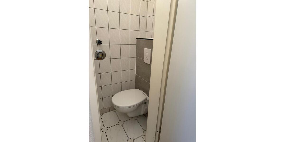 Etagenwohnung Düsseldorf Stadtmitte - 1 Zimmer, 37 m&sup2;, 1.100&euro; | Angebot:25439068