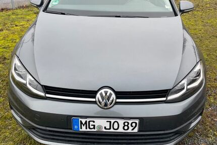 VW Golf 104.802 km 12.950 &euro; Mönchengladbach 41189