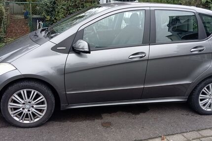 Mercedes-Benz A 180 214.621 km 2.500 &euro; Kempen 47906