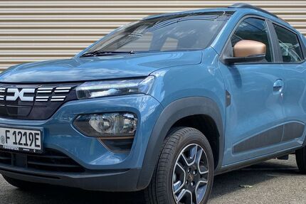 Dacia Spring 14.500 km 12.490 &euro; Duisburg 47059