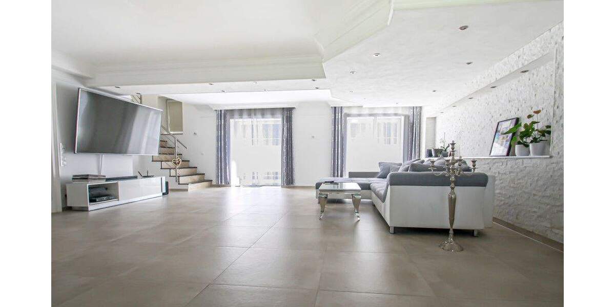 Einfamilienhaus Willich - 7 Zimmer, 331 m&sup2;, 999.500&euro; | Angebot:25688856