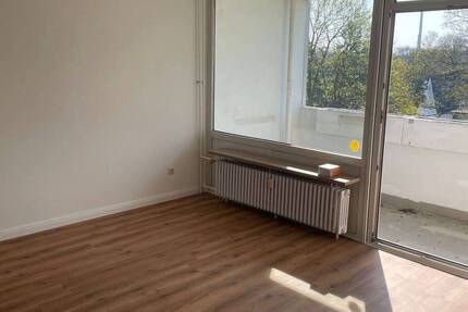 Wohnung Duisburg Hochheide - 2 Zimmer, 68 m&sup2;, 589&euro; | Angebot:25987132
