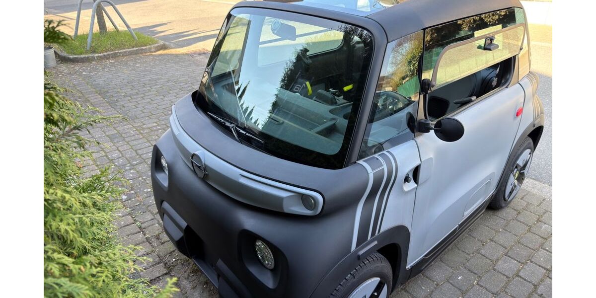 Opel Rocks-e 3.101 km 9.190 &euro; Neuss 41462