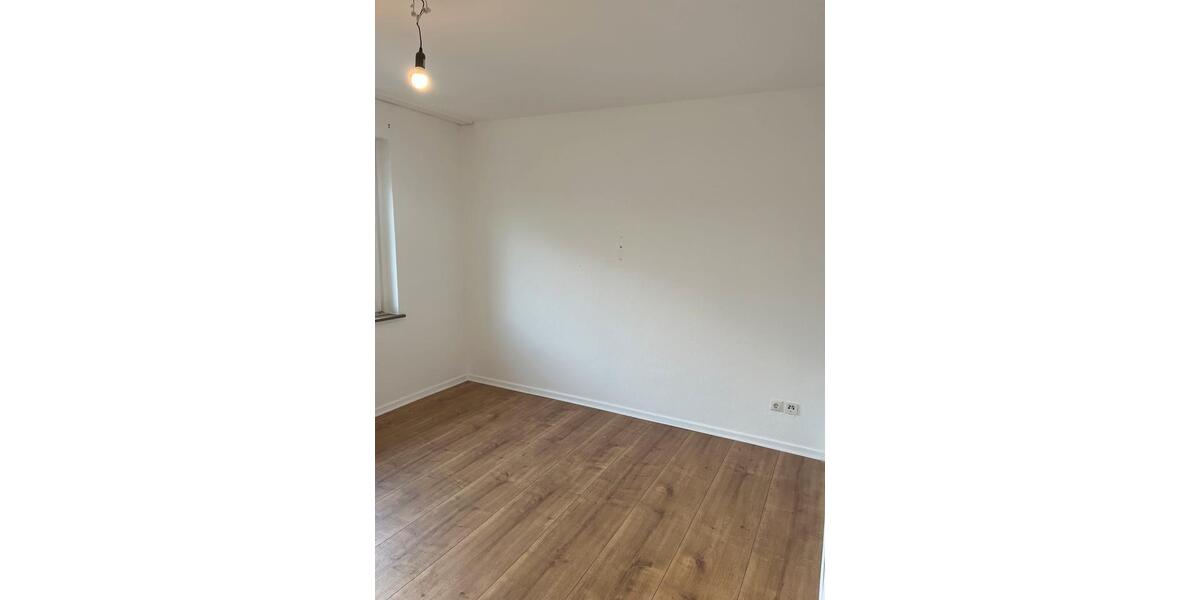 Etagenwohnung Mönchengladbach Süd - 2 Zimmer, 44 m&sup2;, 550&euro; | Angebot:25996439