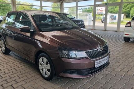 Skoda Fabia 109.000 km 7.950 &euro; Duisburg 47167