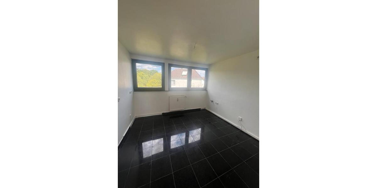 Dachgeschoßwohnung Heiligenhaus - 3 Zimmer, 106 m&sup2;, 900&euro; | Angebot:25867897