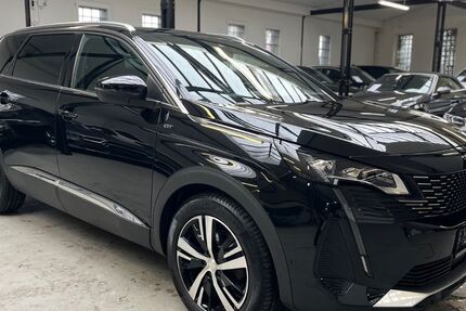 Peugeot 5008 83.000 km 28.870 &euro; Velbert 42551