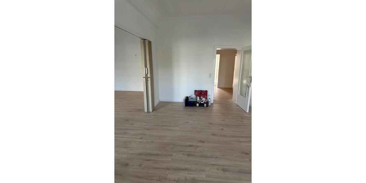 Etagenwohnung Duisburg Duisburg-Mitte - 3 Zimmer, 95 m&sup2;, 1.406&euro; | Angebot:25854410