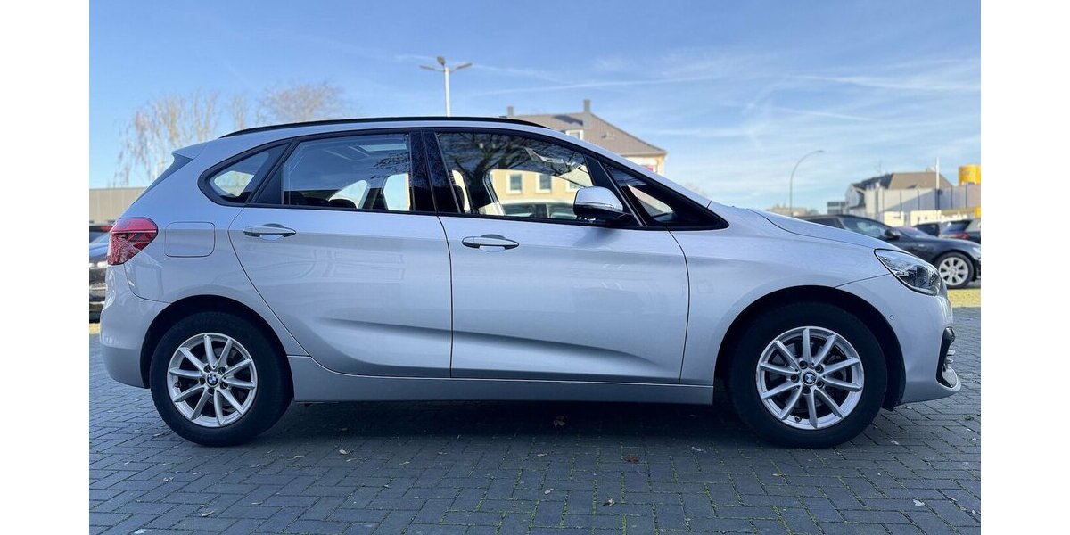 BMW 218 Active Tourer Automatik / PANO / LED / 1.Hd 65.000 km 16.280 &euro; Mönchengladbach 41066