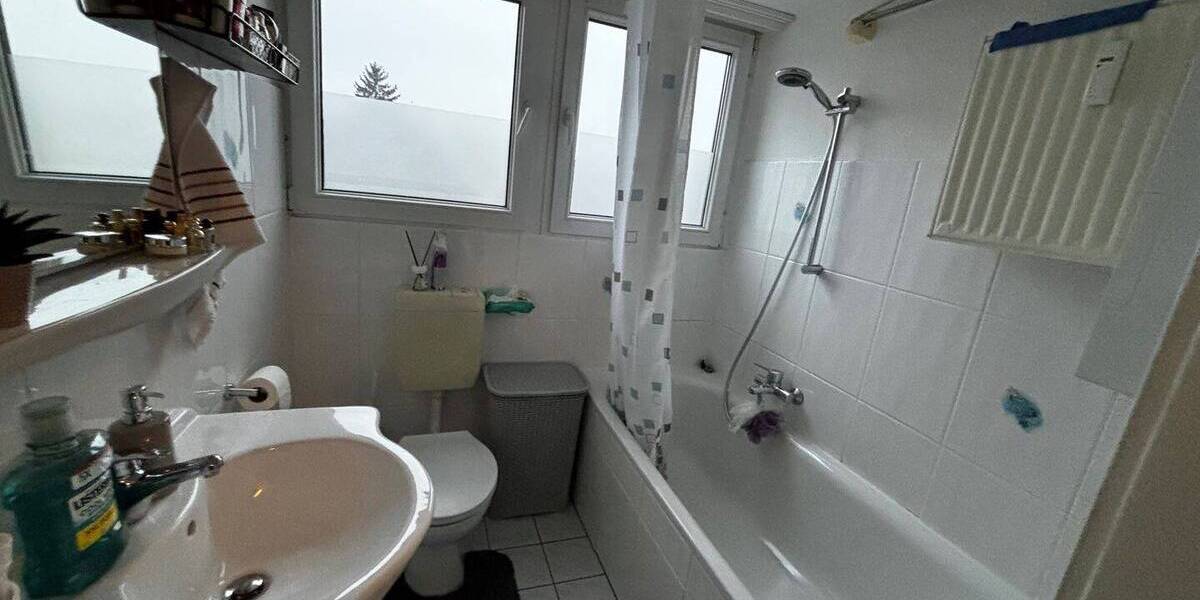 Etagenwohnung Krefeld Cracau - 2 Zimmer, 45 m&sup2;, 110.000&euro; | Angebot:26585116