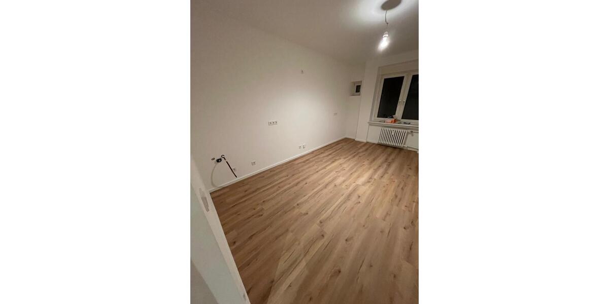 Hochparterre Düsseldorf Stadtbezirk 5 - 2.5 Zimmer, 88 m&sup2;, 1.480&euro; | Angebot:25809179