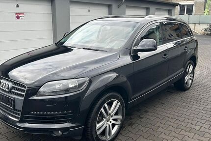 Audi Q7 200.000 km 8.750 &euro; Duisburg 47058