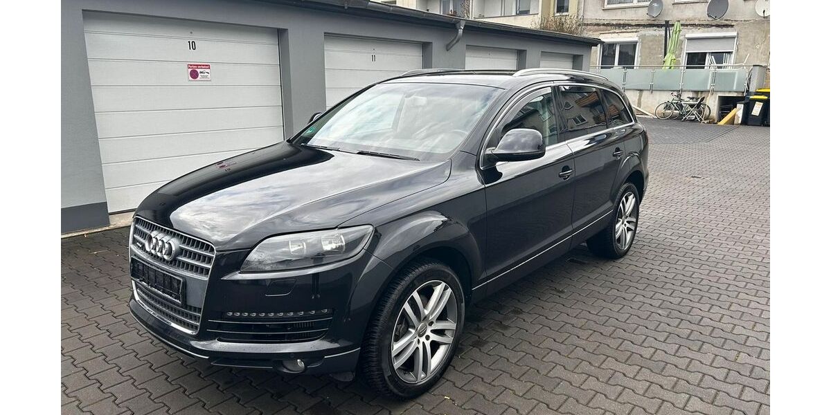 Audi Q7 200.000 km 8.750 &euro; Duisburg 47058