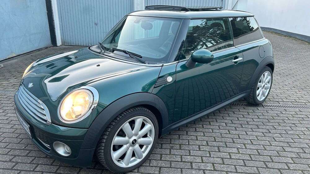 Mini Cooper 151.400 km 5.600 &euro; Oberhausen 46047