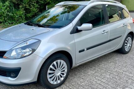 Renault Clio 173.207 km 4.700 &euro; Duisburg 47058