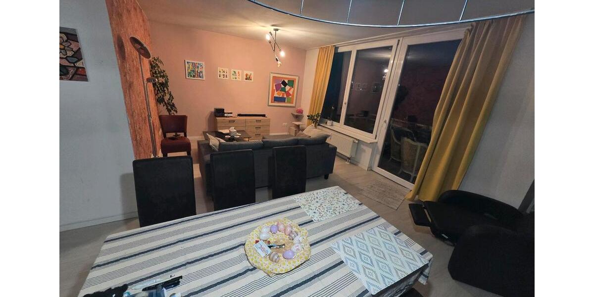 Dachgeschoßwohnung Düsseldorf Heerdt - 3 Zimmer, 75 m&sup2;, 1.367&euro; | Angebot:26587567