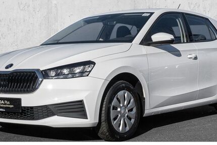 Skoda Fabia 66.327 km 13.990 &euro; Düsseldorf 40474