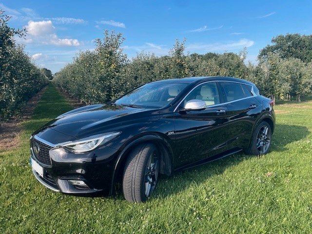 INFINITI Q30 134.000 km 15.550 &euro; Tönisvorst 47918