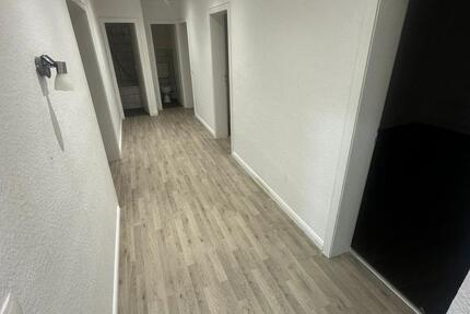 Wohnung Krefeld Benrad - 4 Zimmer, 85 m&sup2;, 1.000&euro; | Angebot:26664014