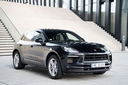 Porsche Macan 22.453 km 68.950 &euro; Korschenbroich 41352