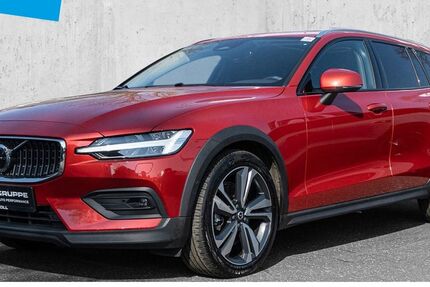 Volvo V60 Cross Country 33.027 km 38.650 &euro; Düsseldorf 40474