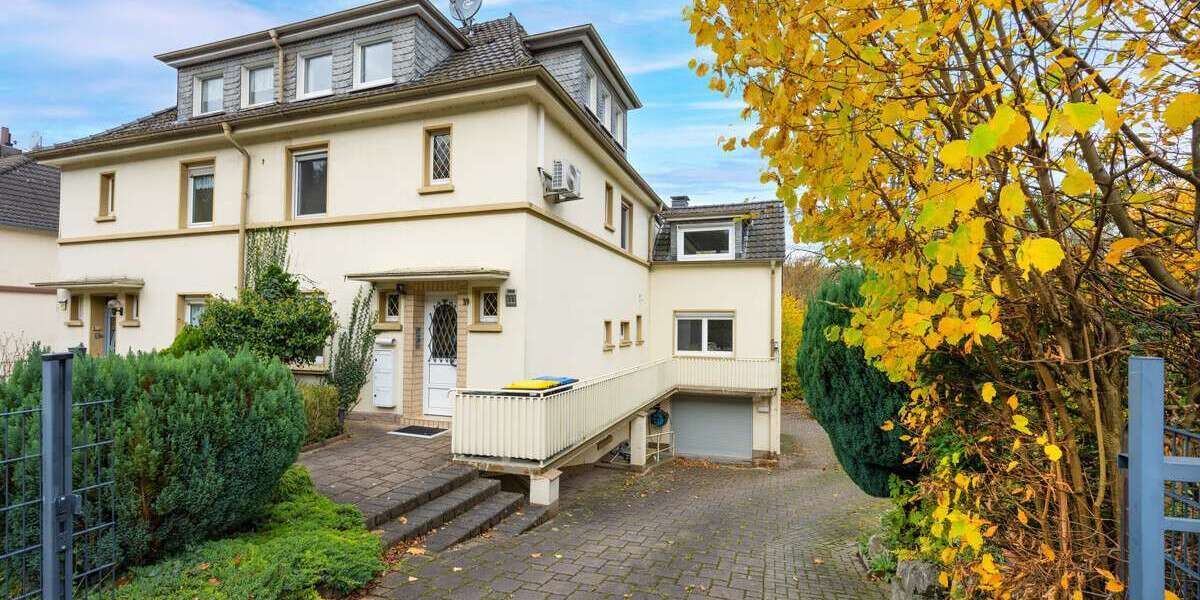 Einfamilienhaus Velbert Pöthen - 12 Zimmer, 212 m&sup2;, 490.000&euro; | Angebot:25088147