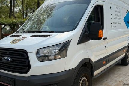 Ford Transit 208.000 km 8.900 &euro; Duisburg 47138