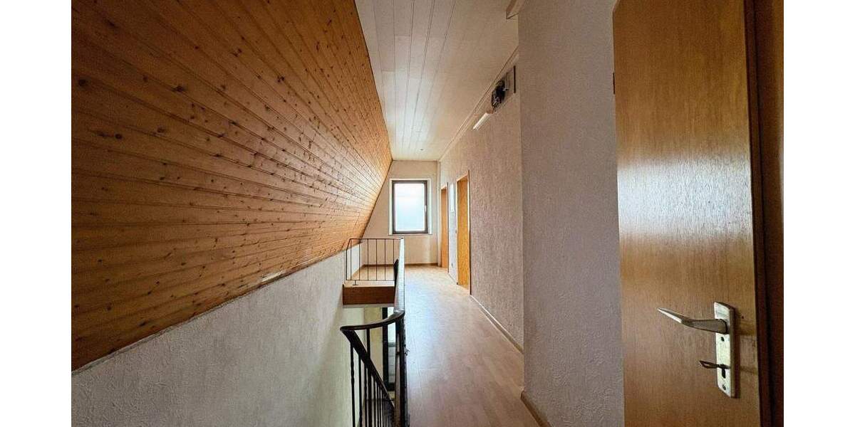 Reihenendhaus Mönchengladbach Waldhausen - 8 Zimmer, 217 m&sup2;, 349.000&euro; | Angebot:25744210