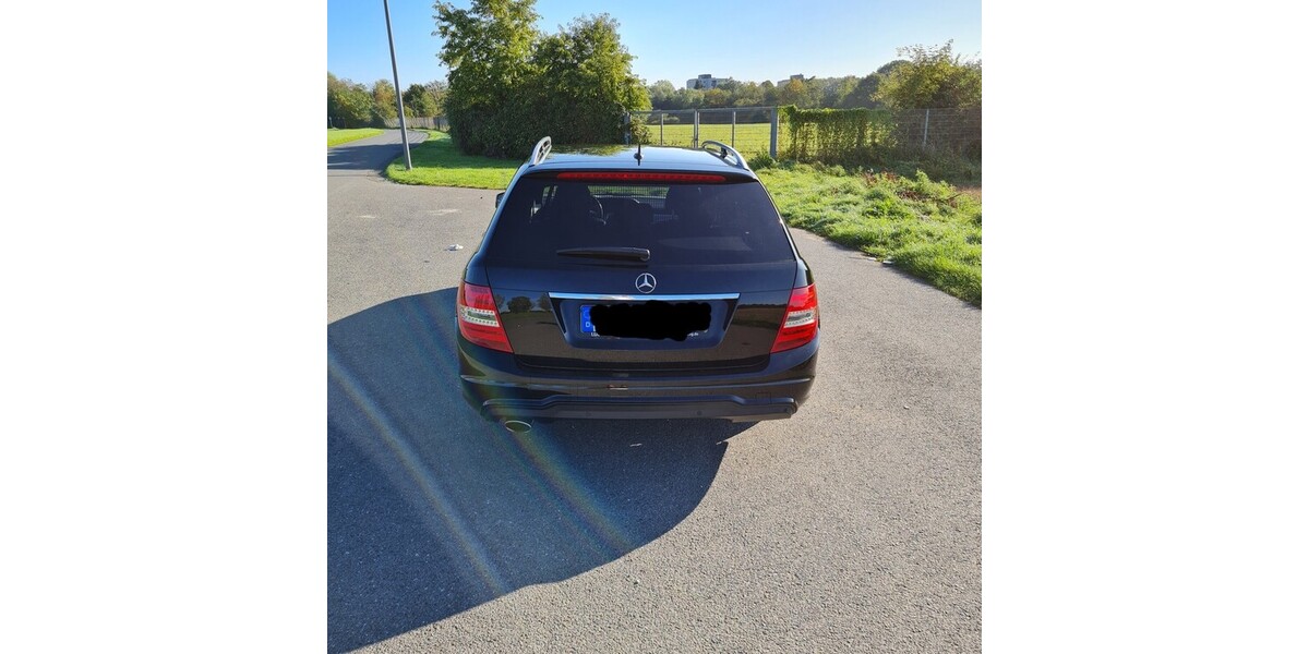 Mercedes-Benz C 200 232.000 km 13.500 &euro; Krefeld 47798
