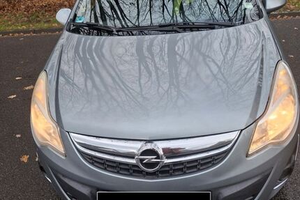 Opel Corsa 174.000 km 2.499 &euro; Nettetal 41334