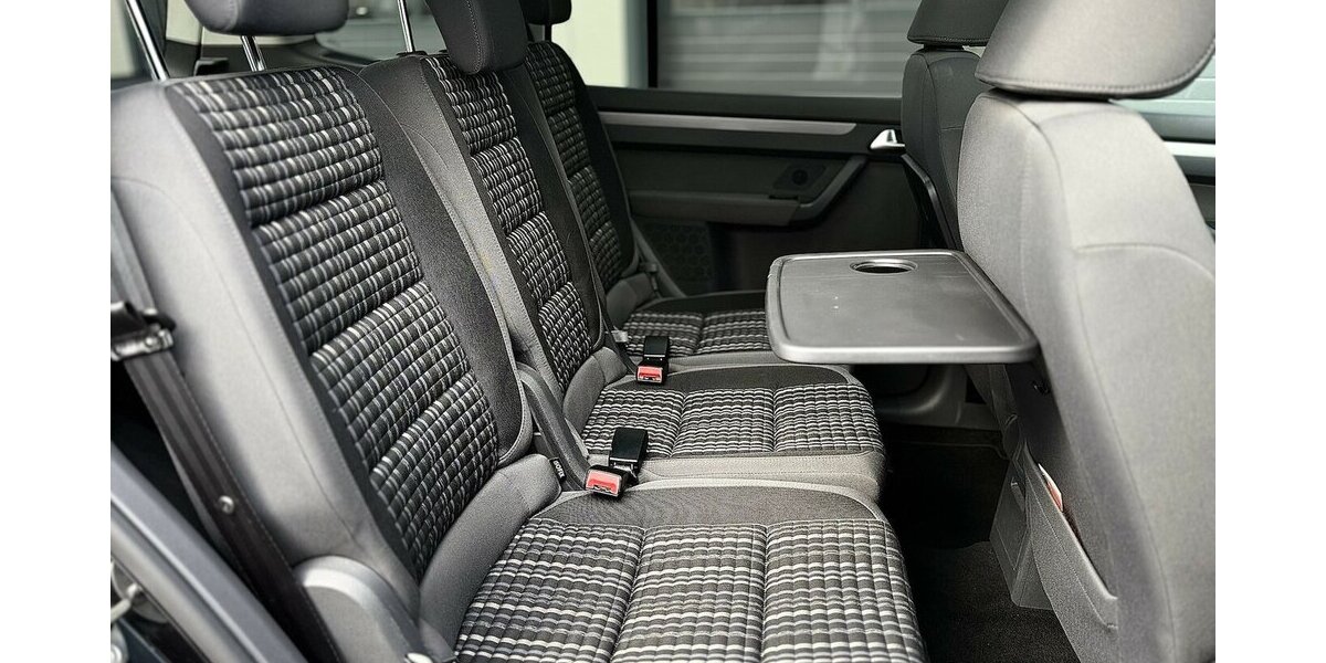 VW Touran Cross / 2,0 TDI / 170 PS / PANO / 7 Sitze 185.000 km 11.890 &euro; Mönchengladbach 41066