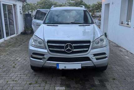 Mercedes-Benz GL 450 172.000 km 16.800 &euro; Mülheim an der Ruhr 45481