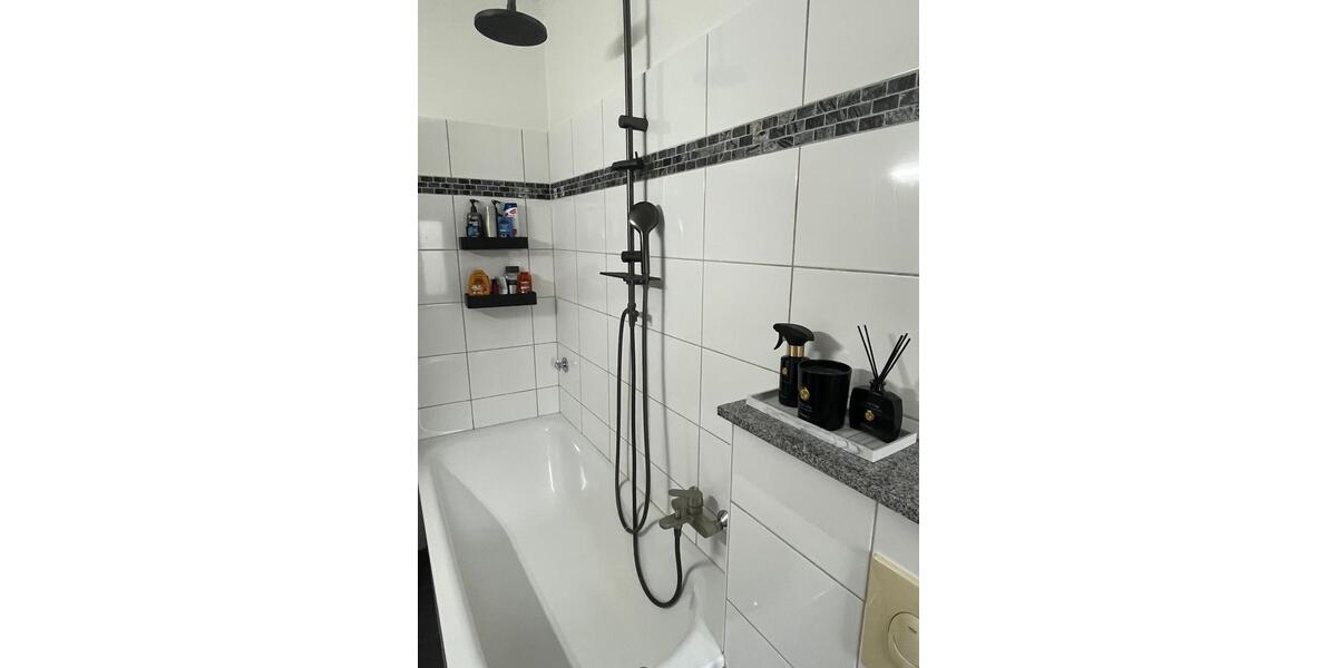 Etagenwohnung Düsseldorf Stadtbezirk 9 - 2 Zimmer, 65 m&sup2;, 1.000&euro; | Angebot:25987290