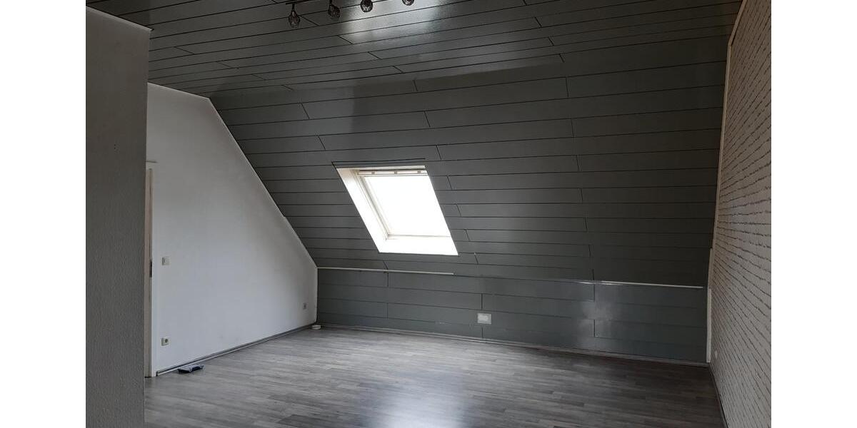 Dachgeschoßwohnung Oberhausen Biefang - 1 Zimmer, 39 m&sup2;, 383&euro; | Angebot:26518380