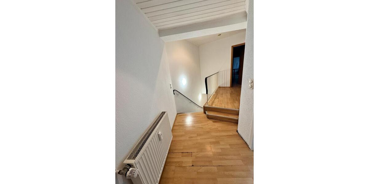 Reihenhaus Nettetal - 7 Zimmer, 210 m&sup2;, 299.000&euro; | Angebot:25318678