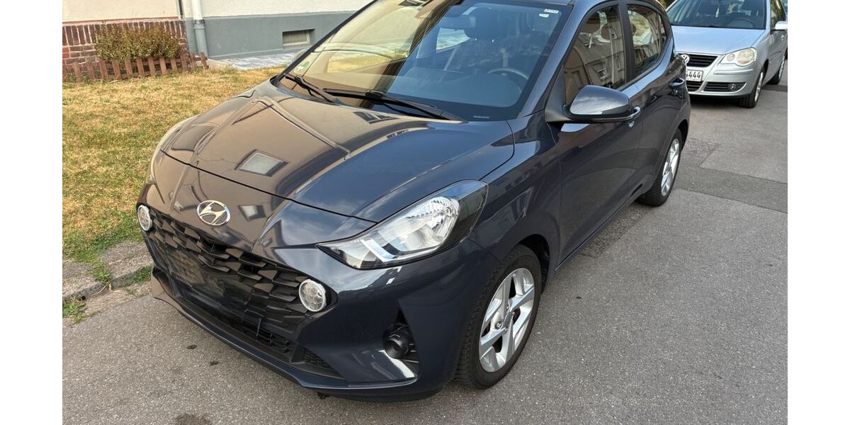 Hyundai i10 46.800 km 11.900 &euro; Duisburg 47178