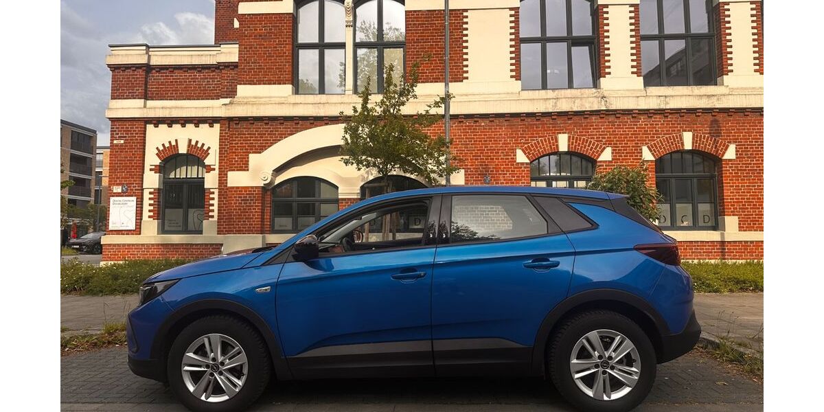 Opel Grandland (X) 43.570 km 17.700 &euro; Düsseldorf 40625