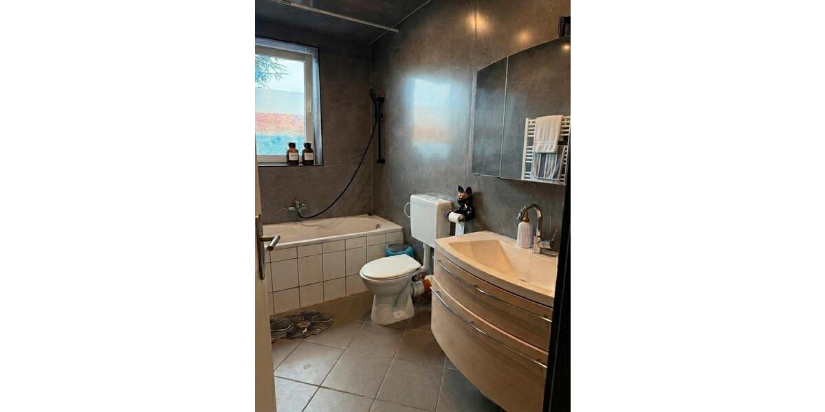 Etagenwohnung Krefeld - 2 Zimmer, 52 m&sup2;, 880&euro; | Angebot:25333160