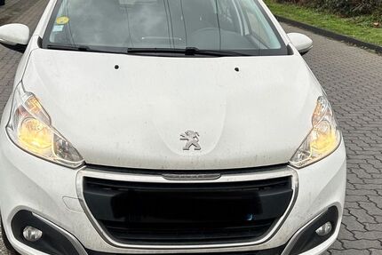 Peugeot 208 190.000 km 5.199 &euro; Düsseldorf 40227